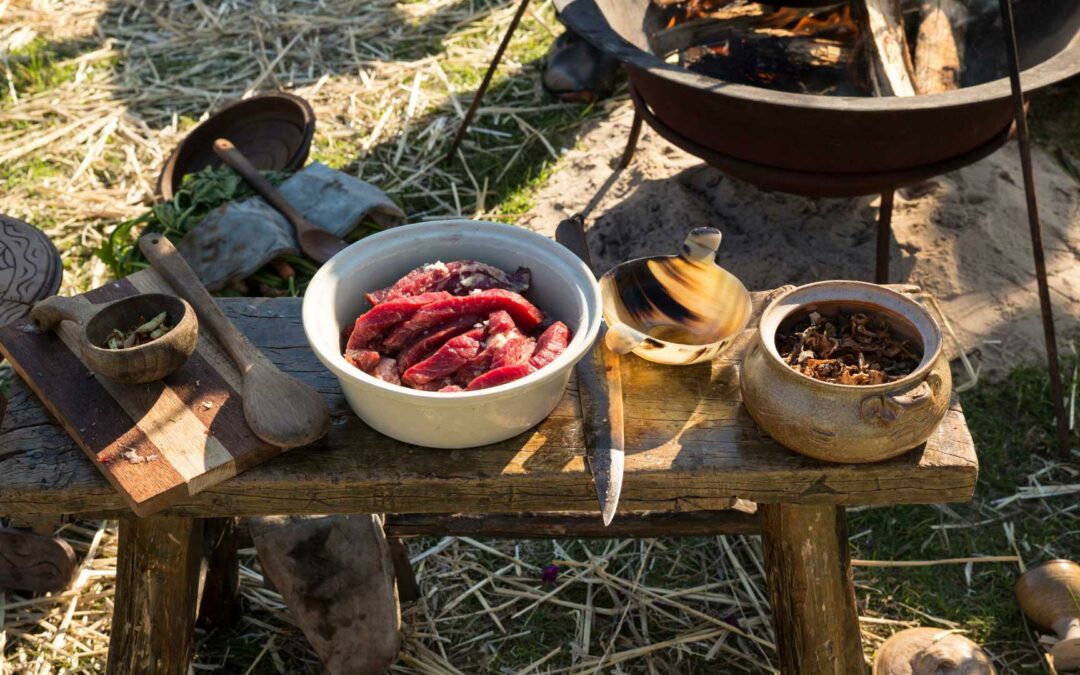 La cuisine médiévale : traditions et plats typiques